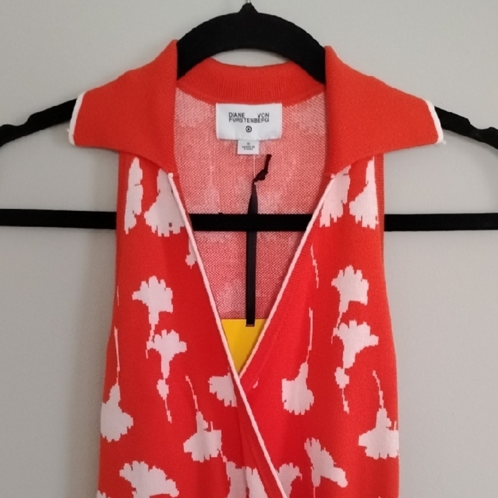 Diane Von Furstenberg Small Collared Wrap Dress NWT - Picture 2 of 5